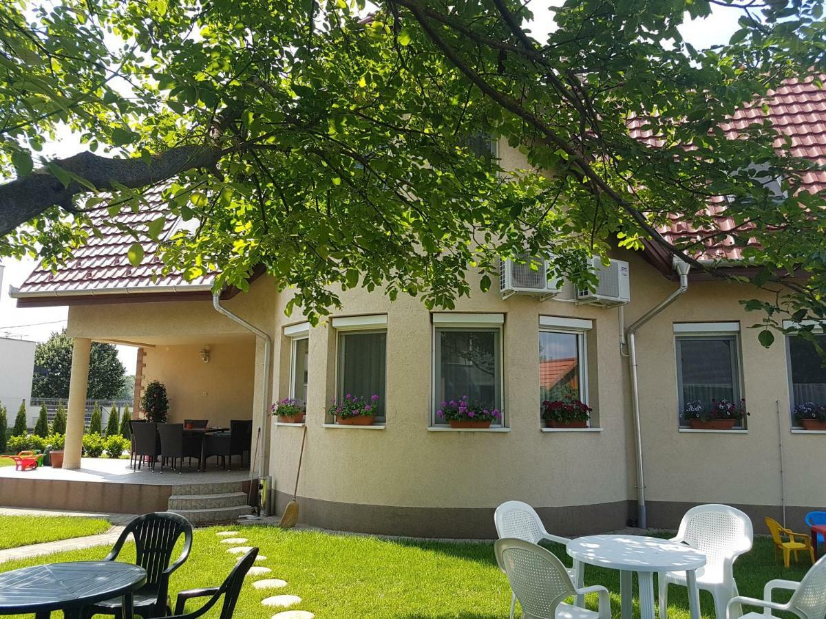 Villa Bellanova Hajduszoboszlo Exterior photo